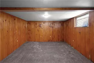 912 Hillsboro St, Pittsburgh, PA 15204 - Photo 15