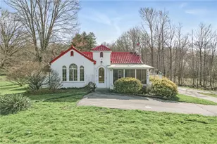 2341 S Hermitage Rd, Hermitage, PA 16148 - Photo 1