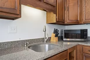 604 Briarleaf Dr, Robinson Twp, PA 15205 - Photo 9