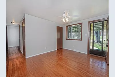 118 Courtney Dr, Pittsburgh, PA 15147 - Photo 5