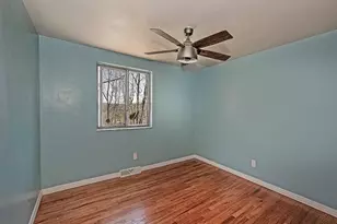 118 Courtney Dr, Pittsburgh, PA 15147 - Photo 17