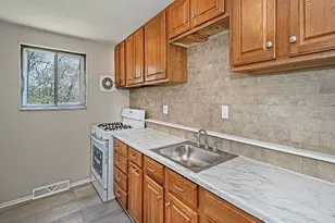 118 Courtney Dr, Pittsburgh, PA 15147 - Photo 15