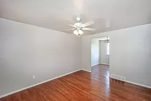 118 Courtney Dr, Pittsburgh, PA 15147 - Photo 7