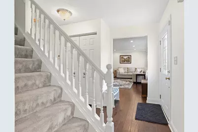 1124 Dana Dr, Bethel Park, PA 15102 - Photo 3