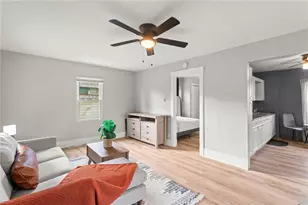 1109 Mccomb Ln, Pittsburgh, PA 15239 - Photo 11