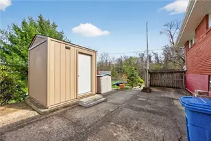 498 Balconade Dr, Pittsburgh, PA 15236 - Photo 33