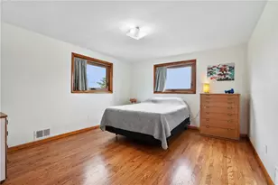 419 Amherst Ave, Moon/Crescent Twp, PA 15108 - Photo 19