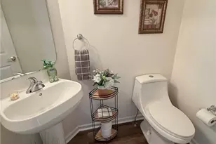 425 Georgetown Ct, Seven Fields Boro, PA 16046 - Photo 13