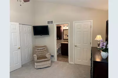 425 Georgetown Ct, Seven Fields Boro, PA 16046 - Photo 17