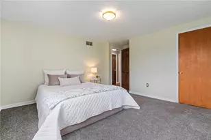 117 Maruth Dr, Ross Twp, PA 15237 - Photo 15