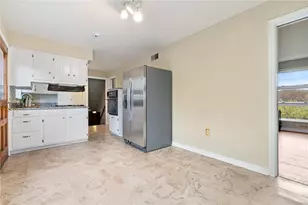 117 Maruth Dr, Ross Twp, PA 15237 - Photo 9