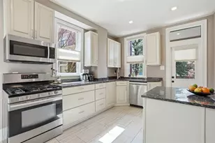 430 Stratton Ln, Pittsburgh, PA 15206 - Photo 13