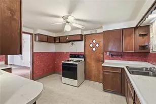 138 Enger Ave, Ross Twp, PA 15214 - Photo 5