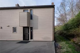 1455 Spreading Oak Dr, Scott Township, PA 15220 - Photo 27