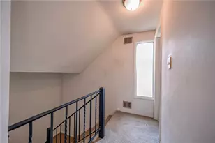 1455 Spreading Oak Dr, Scott Township, PA 15220 - Photo 15