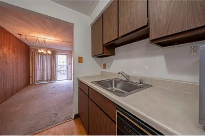 1455 Spreading Oak Dr #C, Scott Township, PA 15220 - Photo 9