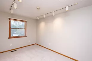 3272 Bradbury Dr, Hopewell Township, PA 15001 - Photo 33