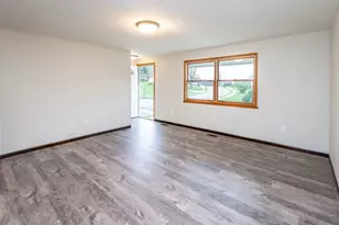 3272 Bradbury Dr, Hopewell Township, PA 15001 - Photo 9