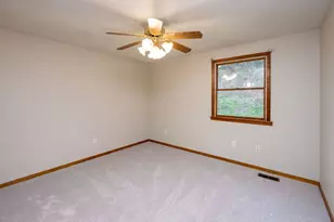 3272 Bradbury Dr, Hopewell Township, PA 15001 - Photo 27