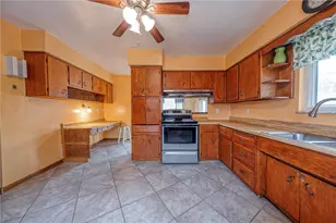 1757 Brodhead Rd, Moon/Crescent Twp, PA 15108 - Photo 11