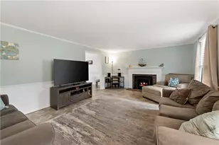 1717 Hathaway Ln, Pittsburgh, PA 15241 - Photo 3