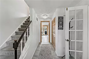 1717 Hathaway Ln, Pittsburgh, PA 15241 - Photo 13