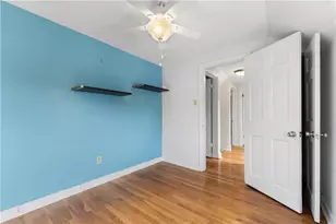 8 Pocono Dr, Green Tree, PA 15220 - Photo 31