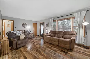 413 Summitview Dr, Neshannock Township, PA 16105 - Photo 7