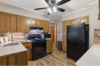 413 Summit View Dr, Neshannock Township, PA 16105 - Photo 13