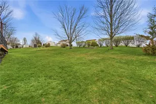 522 Grandshire Dr, Cranberry Township, PA 16066 - Photo 9