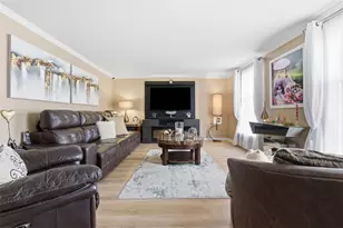 1317 Manor Dr, Pittsburgh, PA 15241 - Photo 3