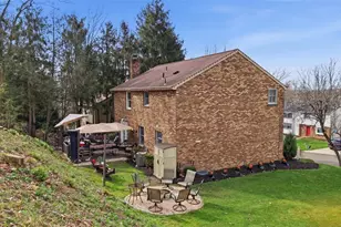 1317 Manor Dr, Pittsburgh, PA 15241 - Photo 41