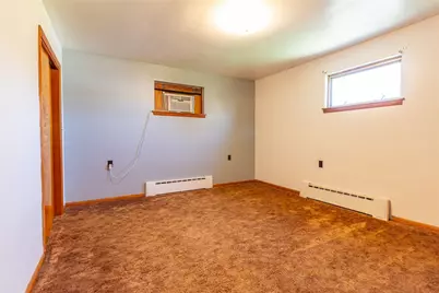 323 Indiana Ave, Avonmore, PA 15618 - Photo 17