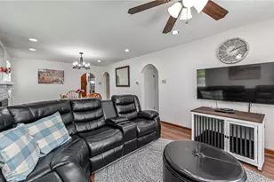 212 Montclair Ave, Pittsburgh, PA 15237 - Photo 13