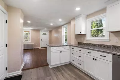 5154 N Pioneer Rd, Hampton, PA 15044 - Photo 9