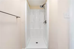 5154 N Pioneer Rd, Hampton, PA 15044 - Photo 15