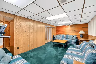 1317 Overdale Dr, West Homestead, PA 15120 - Photo 13