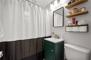 325 Conniston Ave, Pittsburgh, PA 15210 - Photo 11