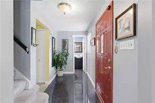 9460 Doral Dr, Pittsburgh, PA 15237 - Photo 3