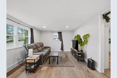 1523 Woodcrest Avenue, Moon/Crescent Twp, PA 15108 - Photo 7