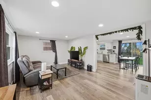 1523 Woodcrest Ave, Moon/Crescent Twp, PA 15108 - Photo 5