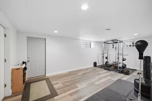 1523 Woodcrest Ave, Moon/Crescent Twp, PA 15108 - Photo 17