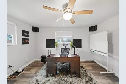 1523 Woodcrest Avenue, Moon/Crescent Twp, PA 15108 - Photo 15