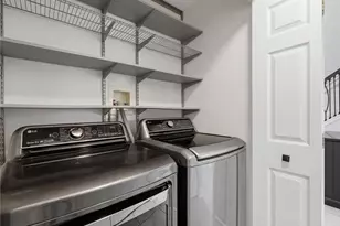 130 Maclaine Dr, Collier Township, PA 15106 - Photo 21