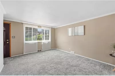 106 Westminster Dr, Pittsburgh, PA 15147 - Photo 5