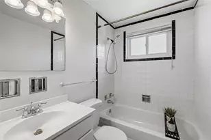 106 Westminster Dr, Pittsburgh, PA 15147 - Photo 15