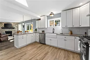 4689 Greenwood Dr, Hampton, PA 15101 - Photo 7