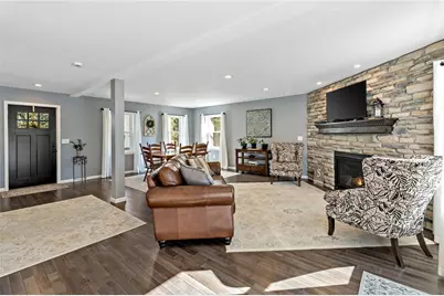 4689 Greenwood Dr, Hampton, PA 15101 - Photo 3