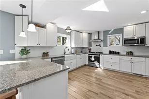 4689 Greenwood Dr, Hampton, PA 15101 - Photo 9