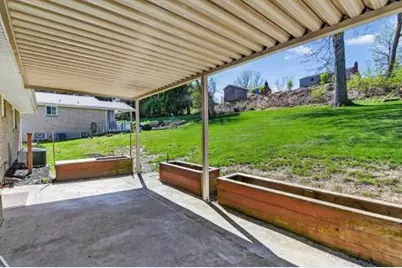 6038 Dalmation Dr, Bethel Park, PA 15102 - Photo 31